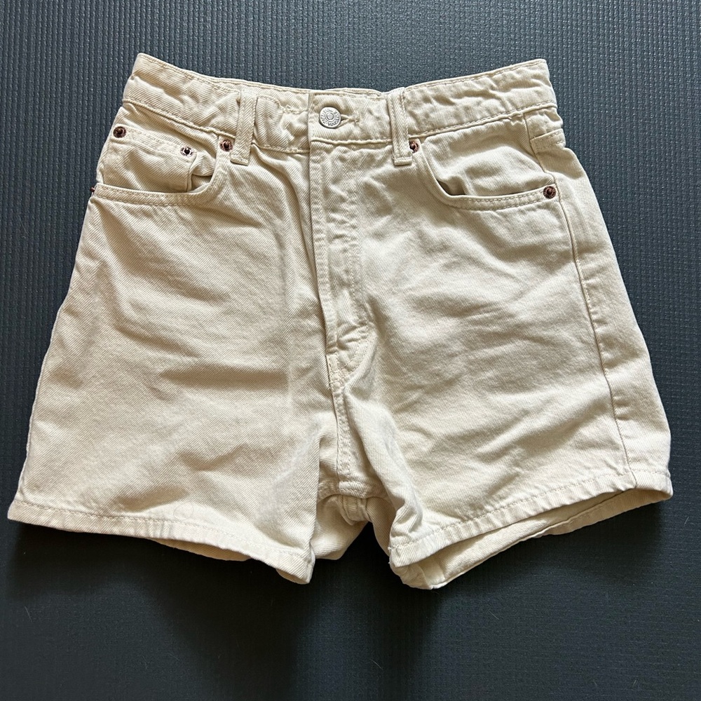Zara Beige Casual Shorts